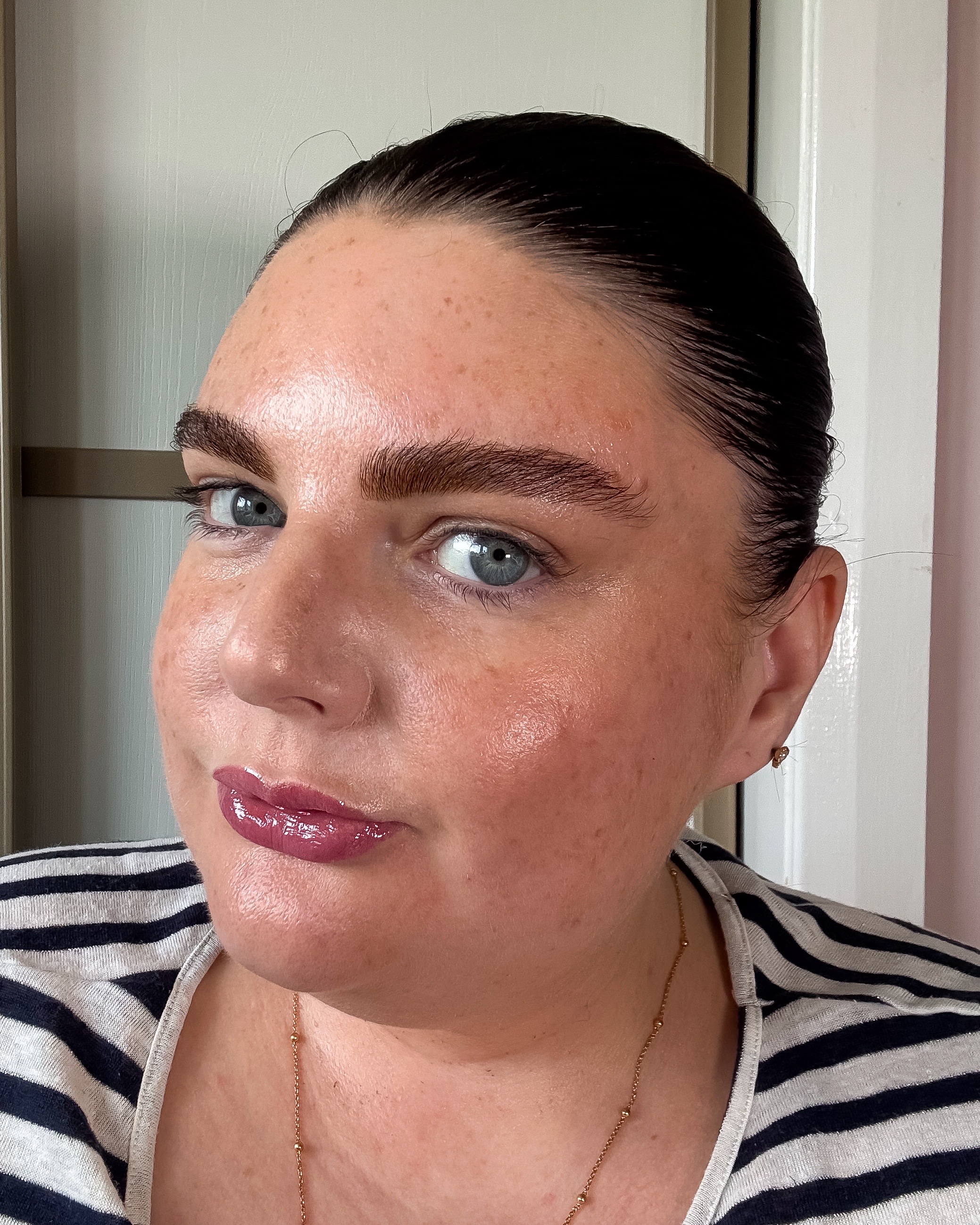 Beauty writer Laura Pearson wears Tan-Luxe The Face Illuminating Self-Tan Drops