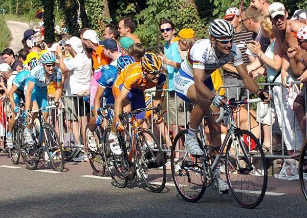 Despite a deflating front tyre Tom Boonen looked good on the Cauberg