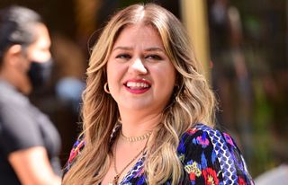 Kelly Clarkson seen during a music video in Columbus Circle on August 24, 2021 in New York City