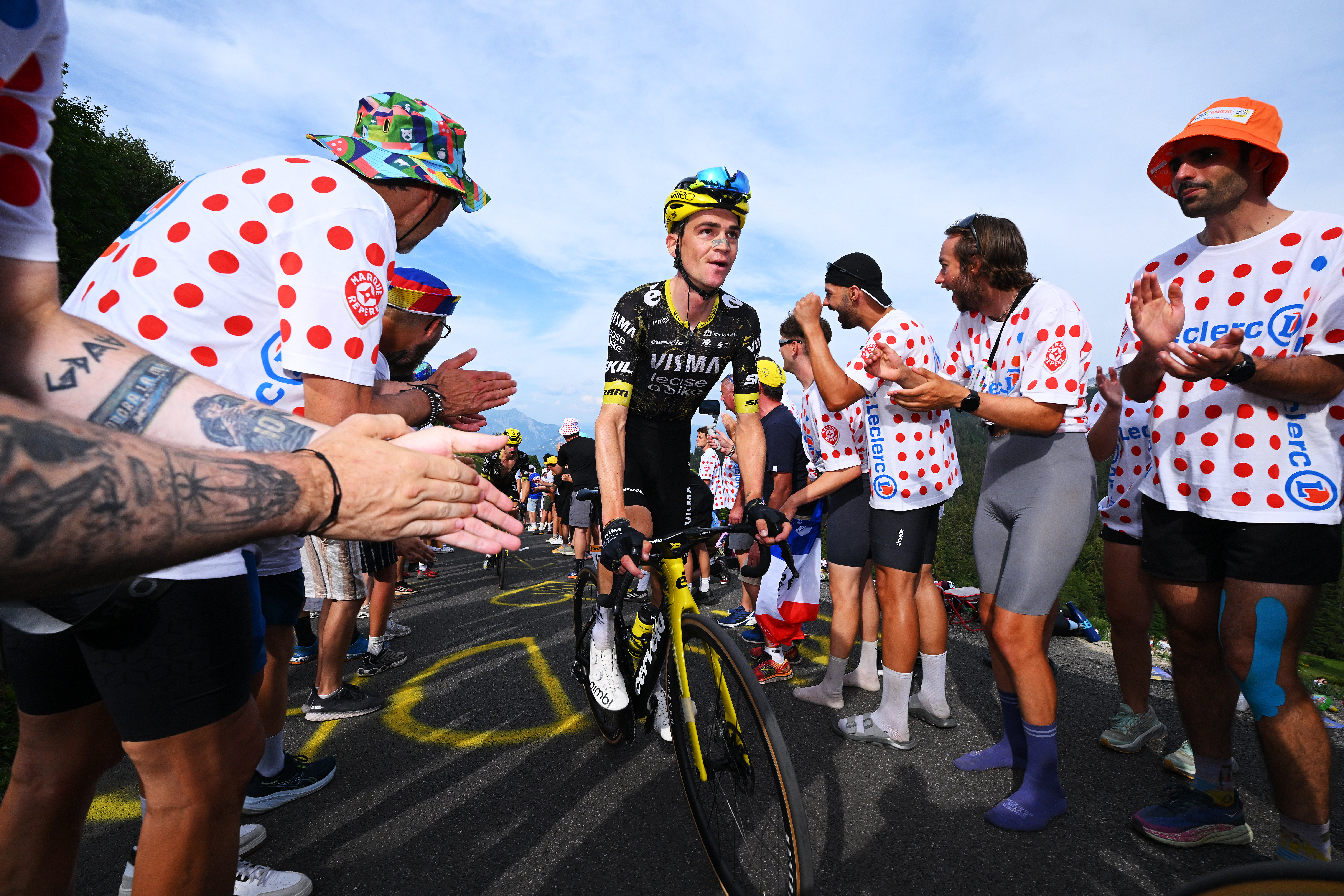 'The focus is already switched' - Visma-Lease a Bike regroup following the crash-out of Tour de France leader Jonas Vingegaard