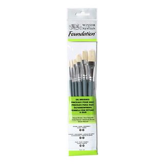 Product shot of Winsor & Newton Foundation Brush Set, one of the best art supplies