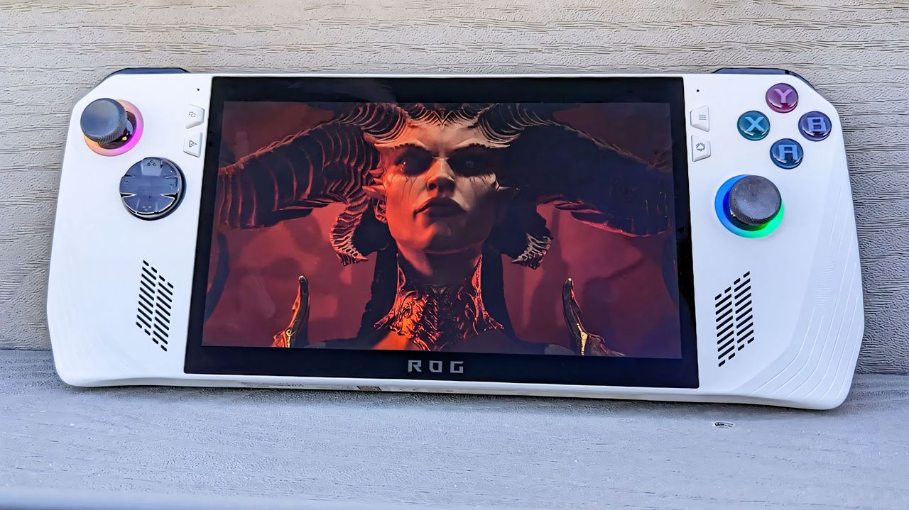 Diablo 4 on Asus ROG Ally.