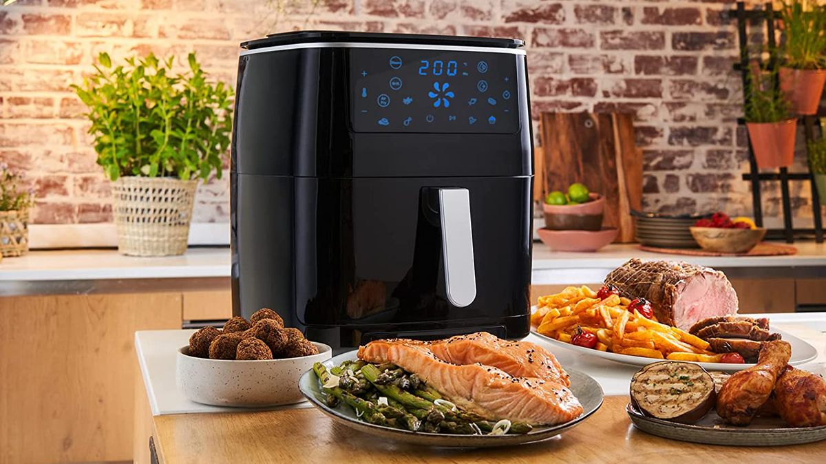 Suri Feed på Lyn Tefal EasyFry Grill & Steam healthy fryer review: a 3-in-1 air fryer that  grills and steams too | T3