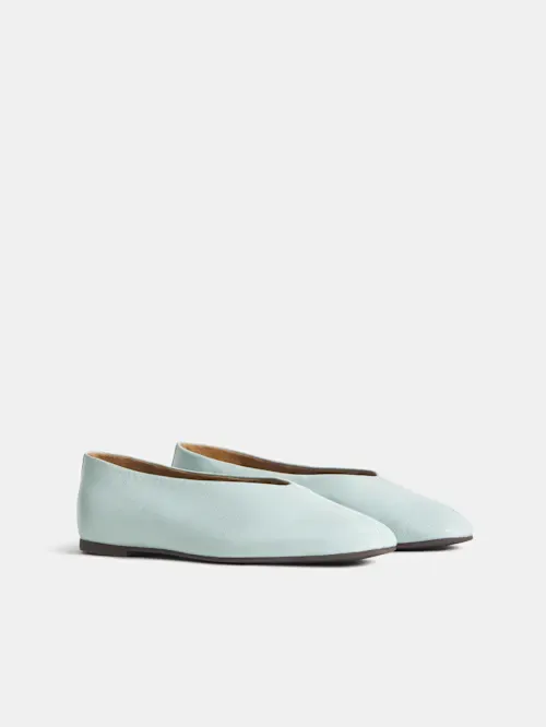 Blaine Flat