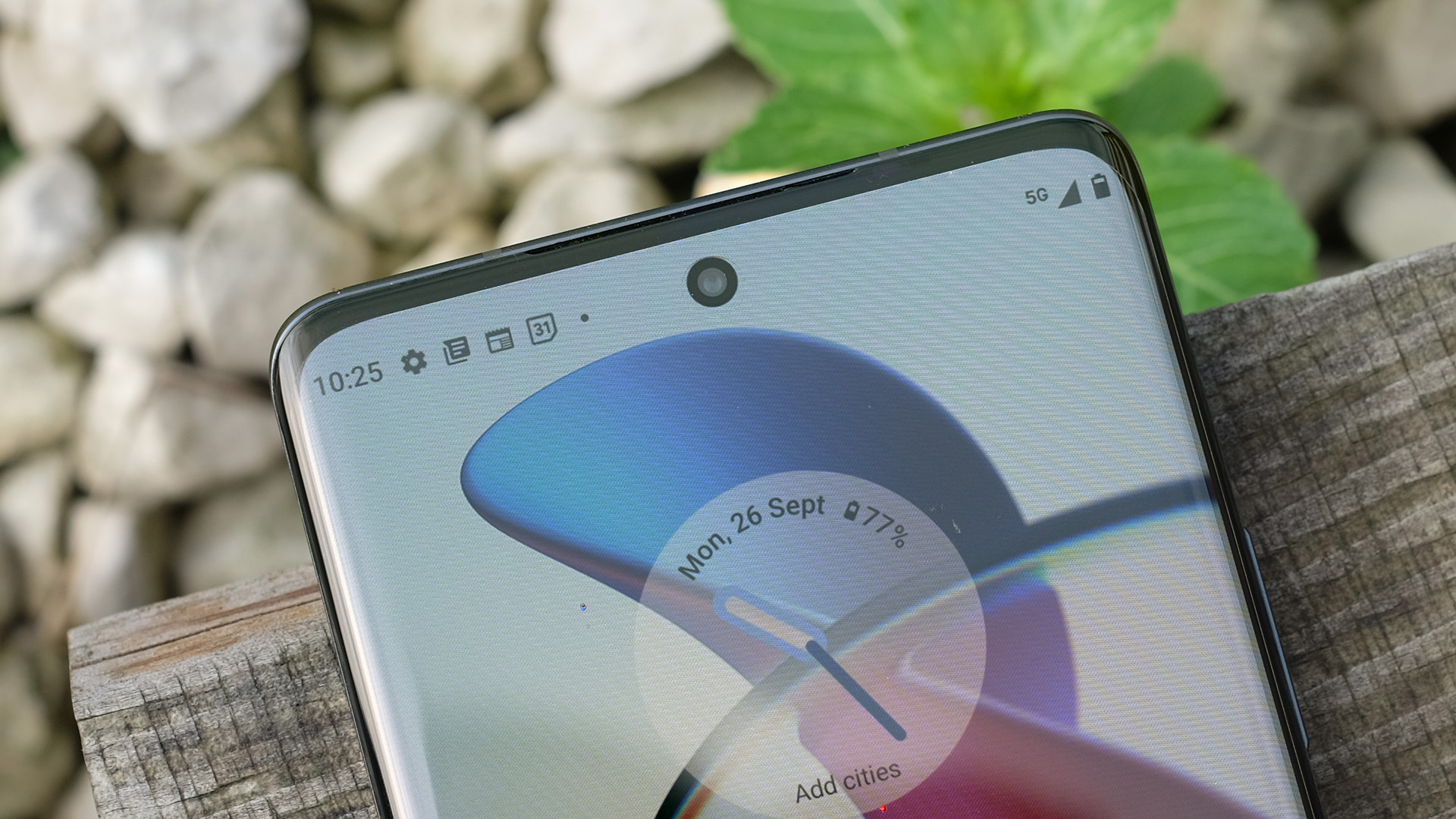 A close-up of a Motorola Edge 30 Fusion's screen