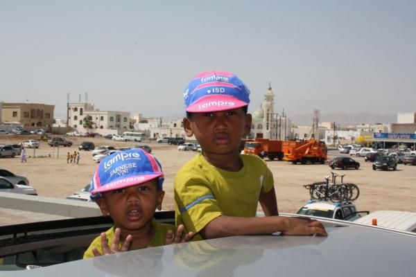 It seems the locals support the Lampre-ISD team