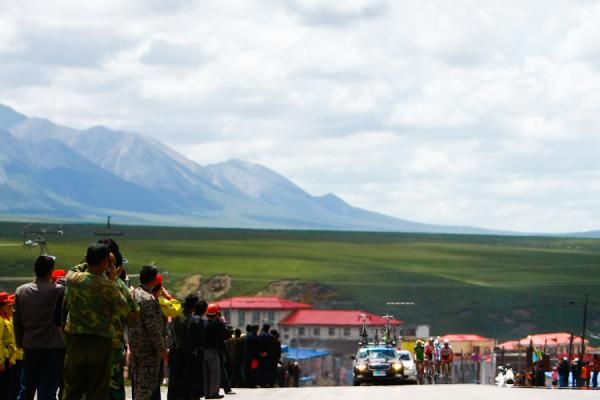 The breakaway riders at climbing part