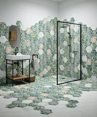 Shower room with colorful hexagonal tiles