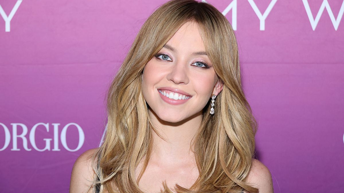 Sydney Sweeney Rocked A Sheer White Skirt With Black Lingerie As Rumors ...