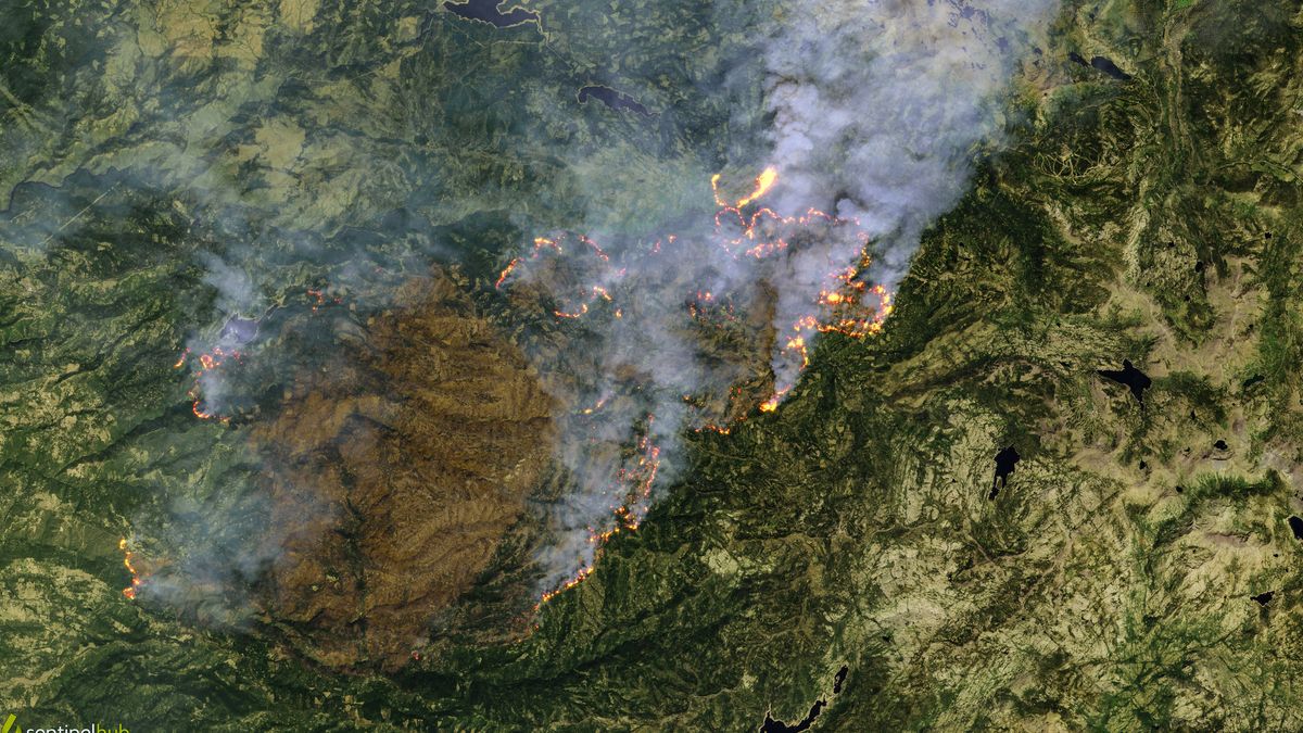 California's Caldor Fire seen from space in harrowing satellite images ...