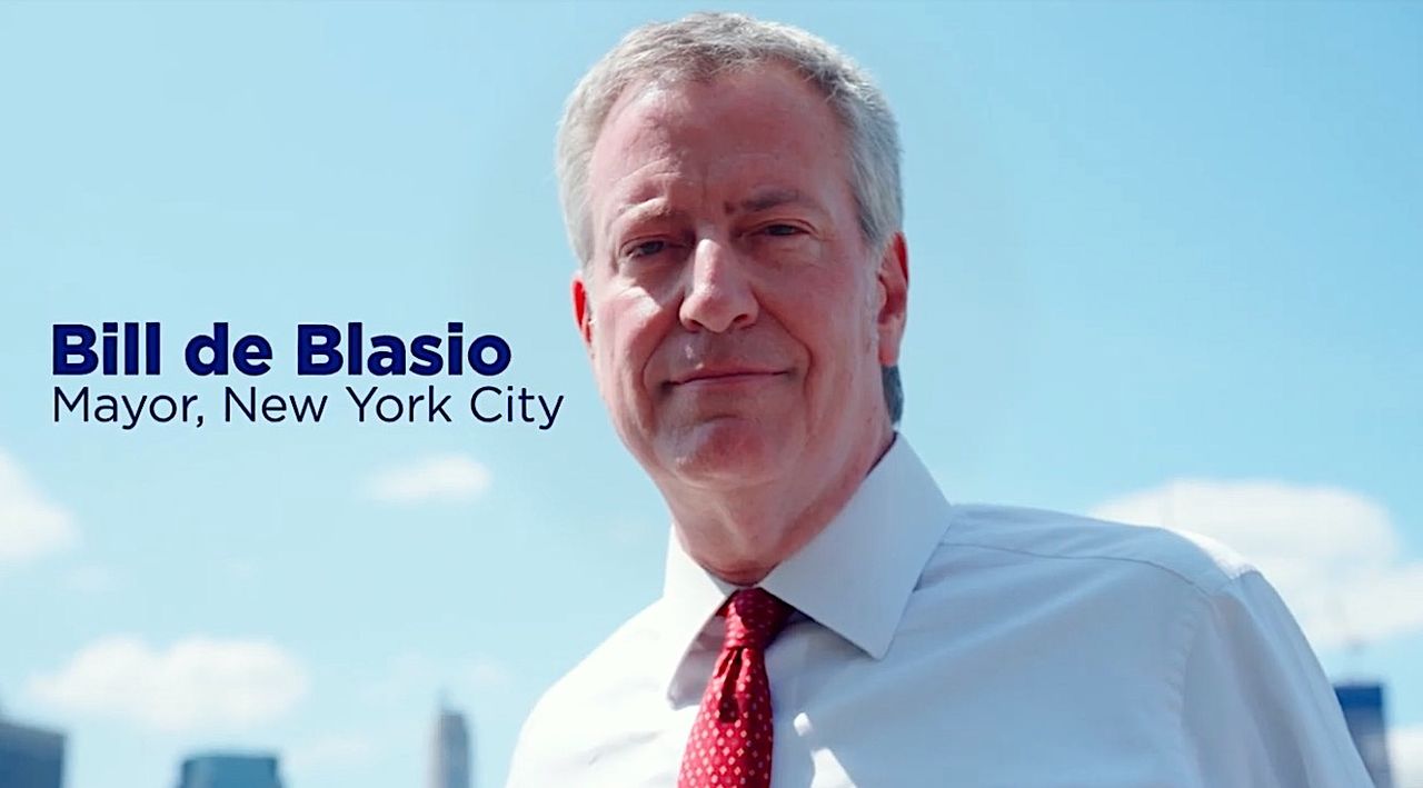 Bill de Blasio enteres 2020 race