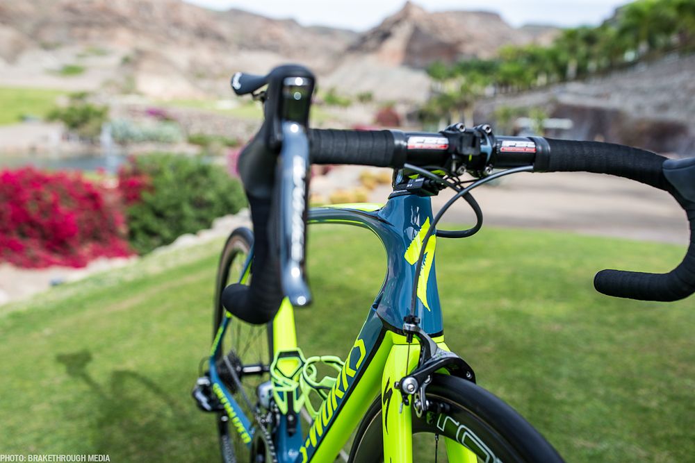 Rogers uses Specialized Roubaix Bartape .