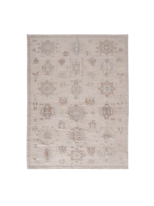Winslet Beige Ivory Hand-Knotted Oriental Rug, 3'6" x 5'6"