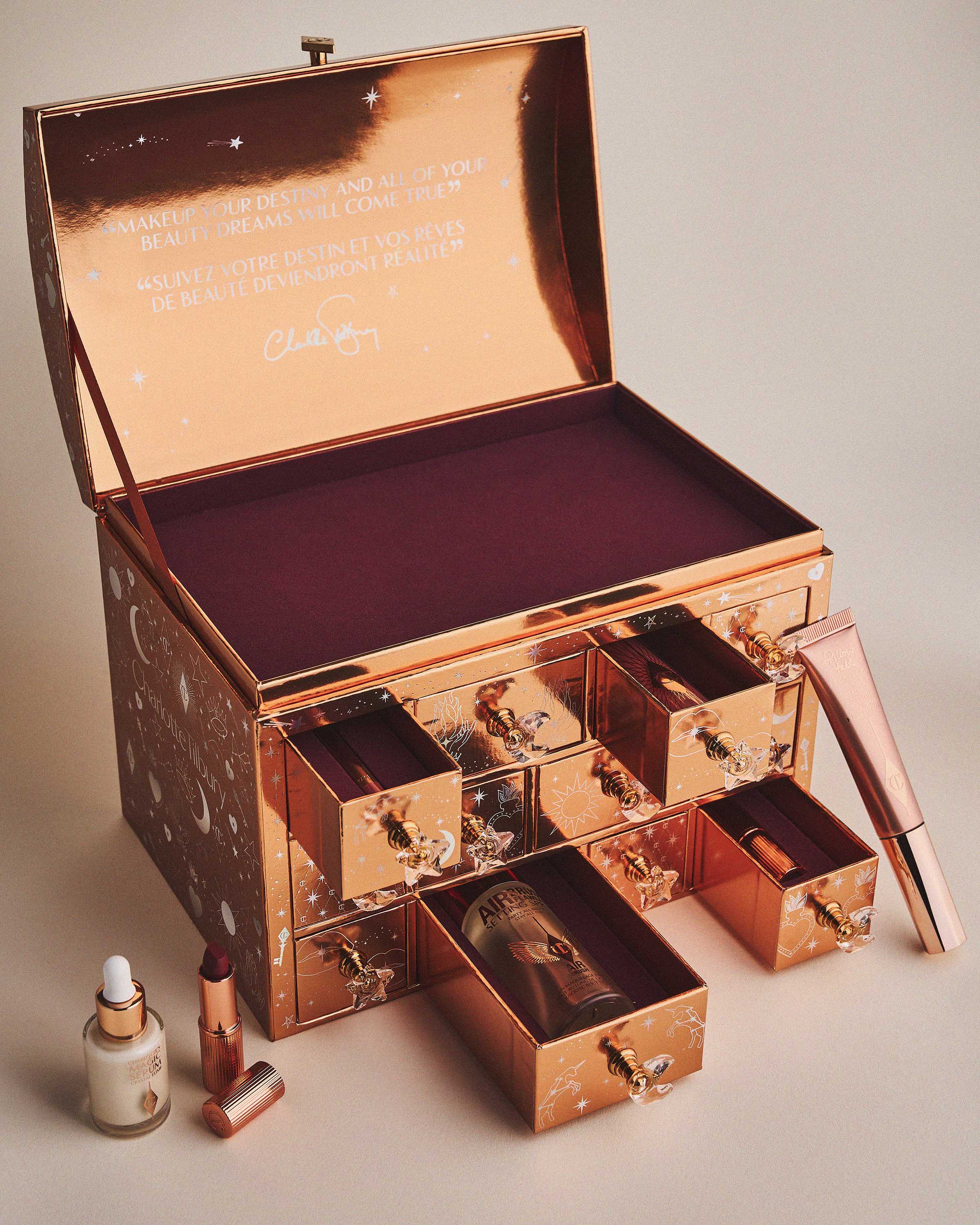 Charlotte Tilbury Christmas beauty gift set