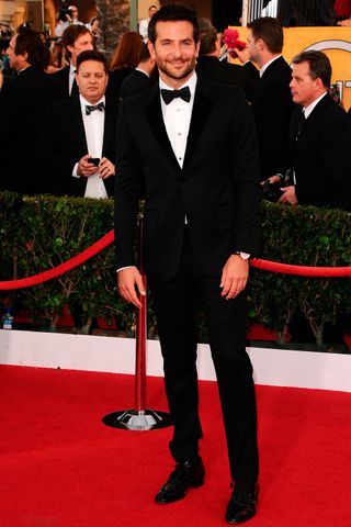 Bradley Cooper Smoulders At The Screen Actors Guild Awards In Los Angeles
