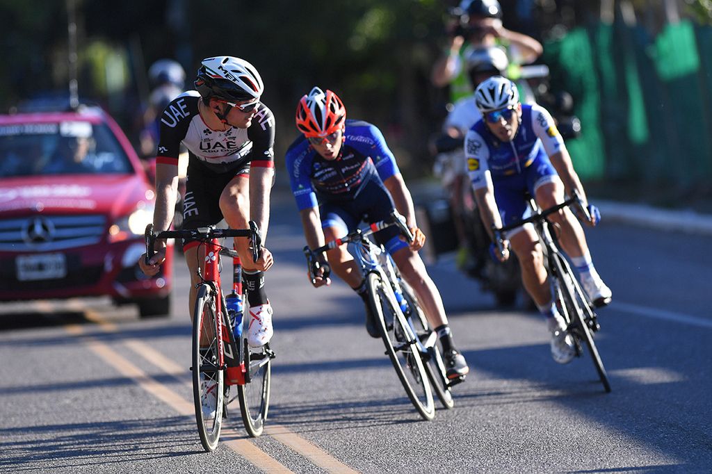 Oliveiro Troia (Abu Dhabi) leading as the riders get ready for the final sprint