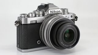 Nikon Z-fc, a Brilliant camera that no one wants - RED35 Review 