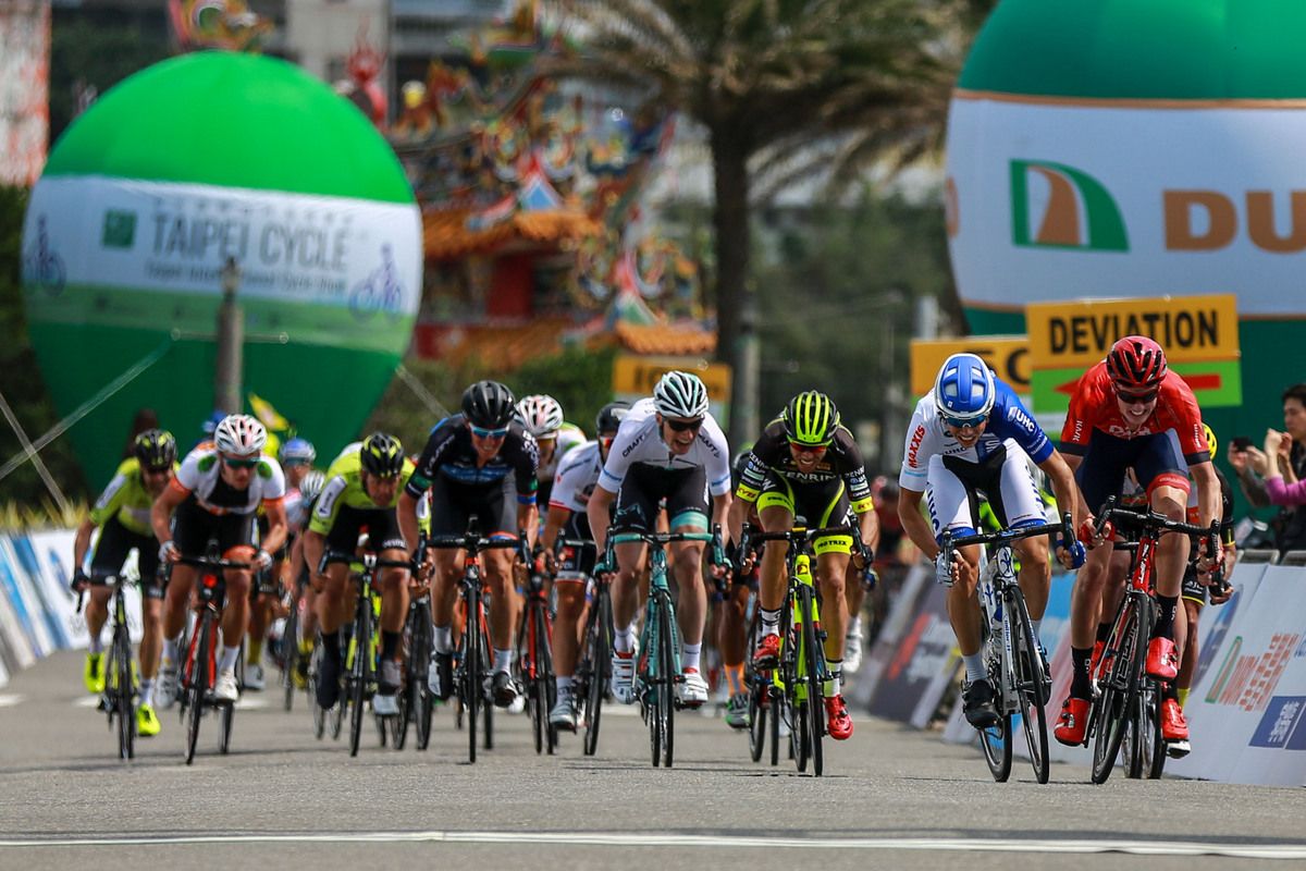 The sprint for second place