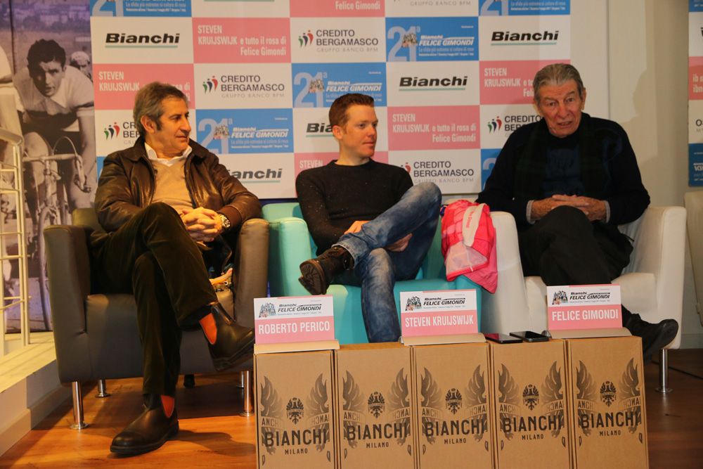 Steven Kruijswijk talks at the presentation of the Felice Gimondi Gran Fondo in Bergamo
