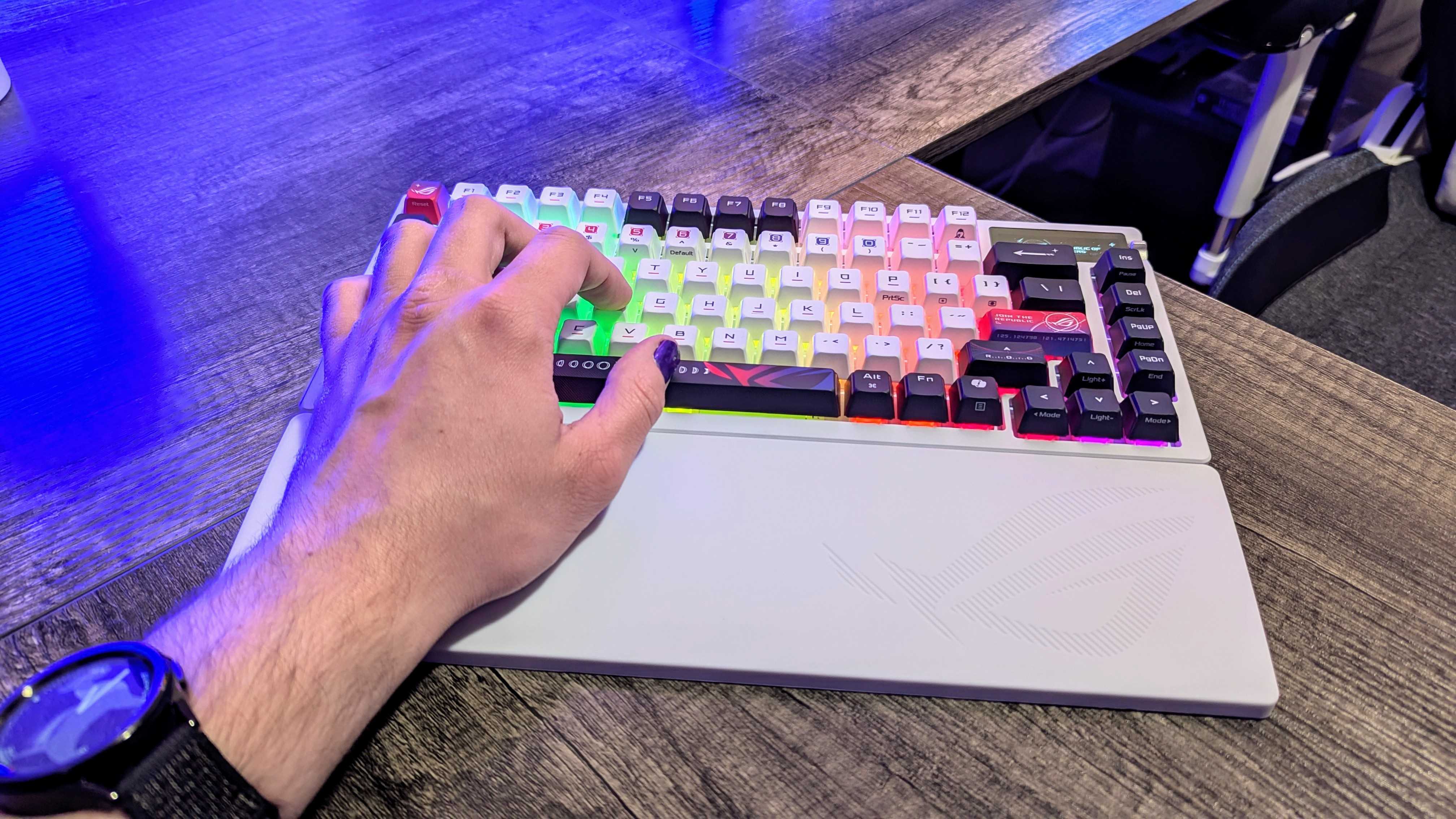 Image of the ASUS ROG Azoth X wireless gaming keyboard.