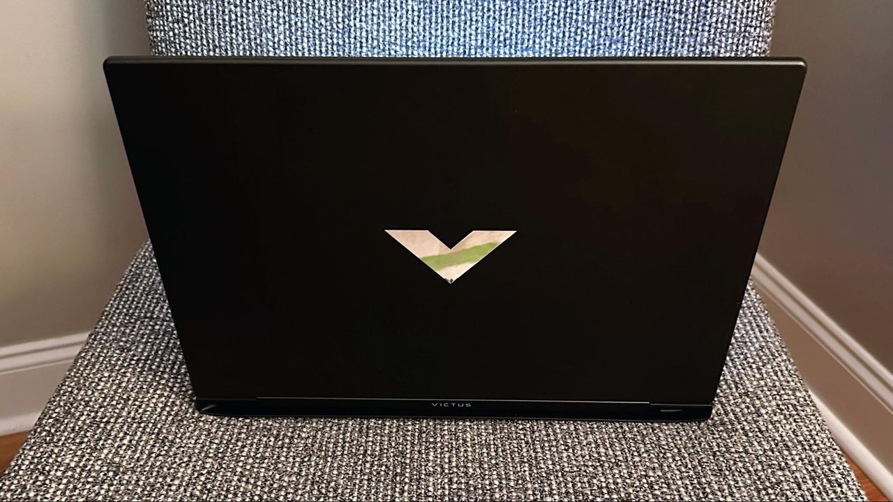 HP Victus 16