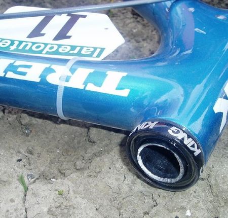 George Hincapie's steerer suffered a disastrous failure that ended Hincapies hopes of a Roubaix victory.