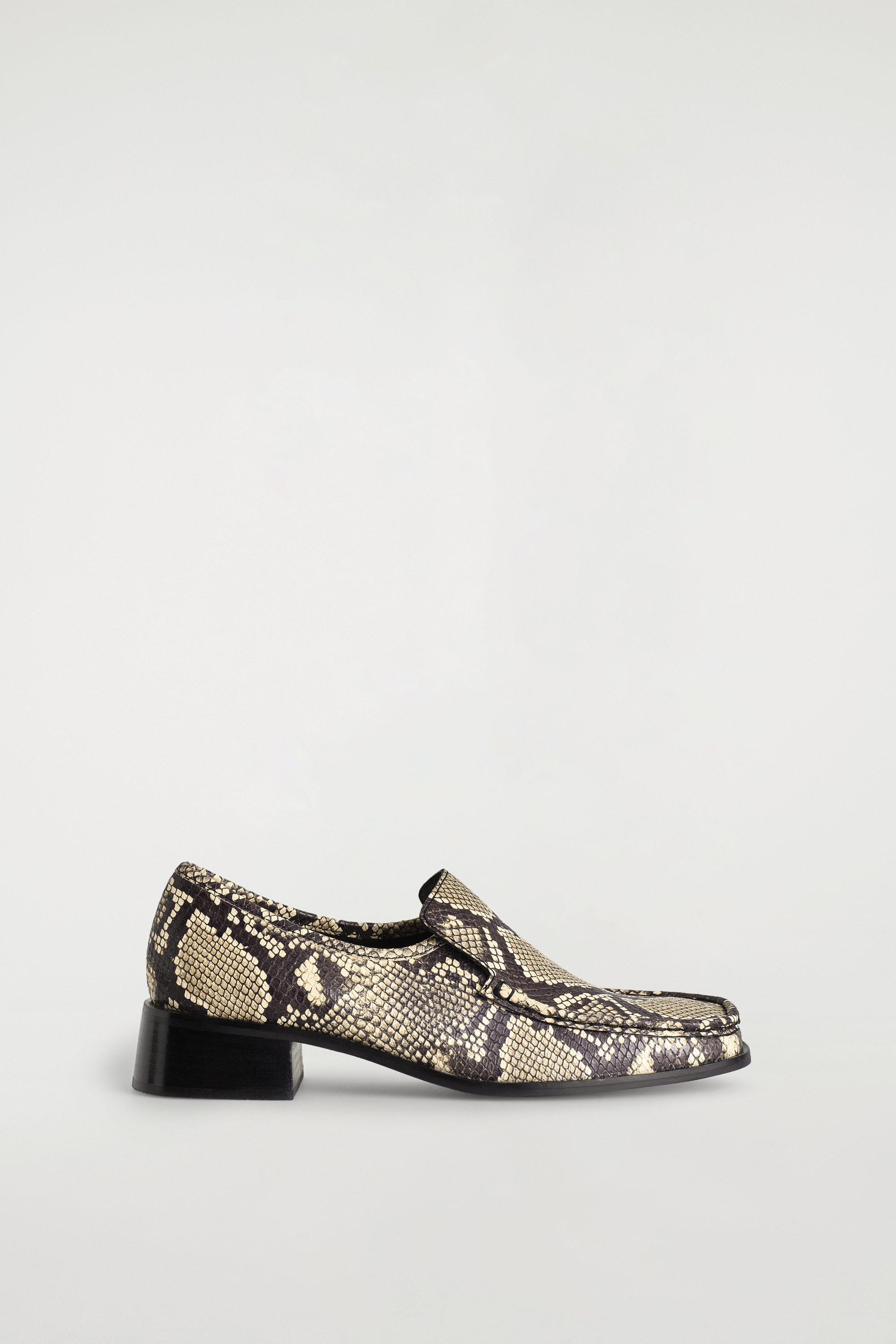 Square-Toe Leather Heeled Loafers