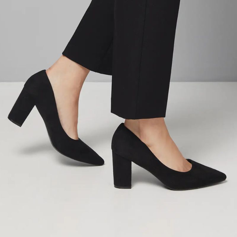 Good For the Sole, Faux Suede Comfort Medium Court Shoes