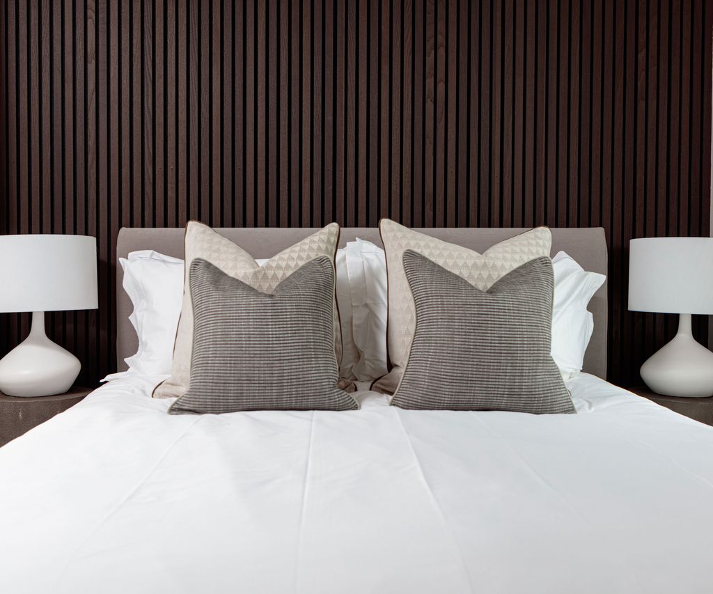 13 bedroom wall panelling ideas for your sleeping space | Homebuilding