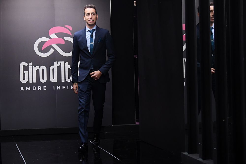 Fabio Aru walks out on stage at the 2018 Giro presentation
