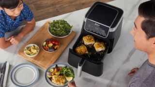 A birds-eye view of the Ninja Air Fryer MAX PRO 6.2L AF180UK