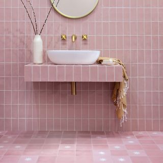 Go tonal and make your bathroom flooring stand out