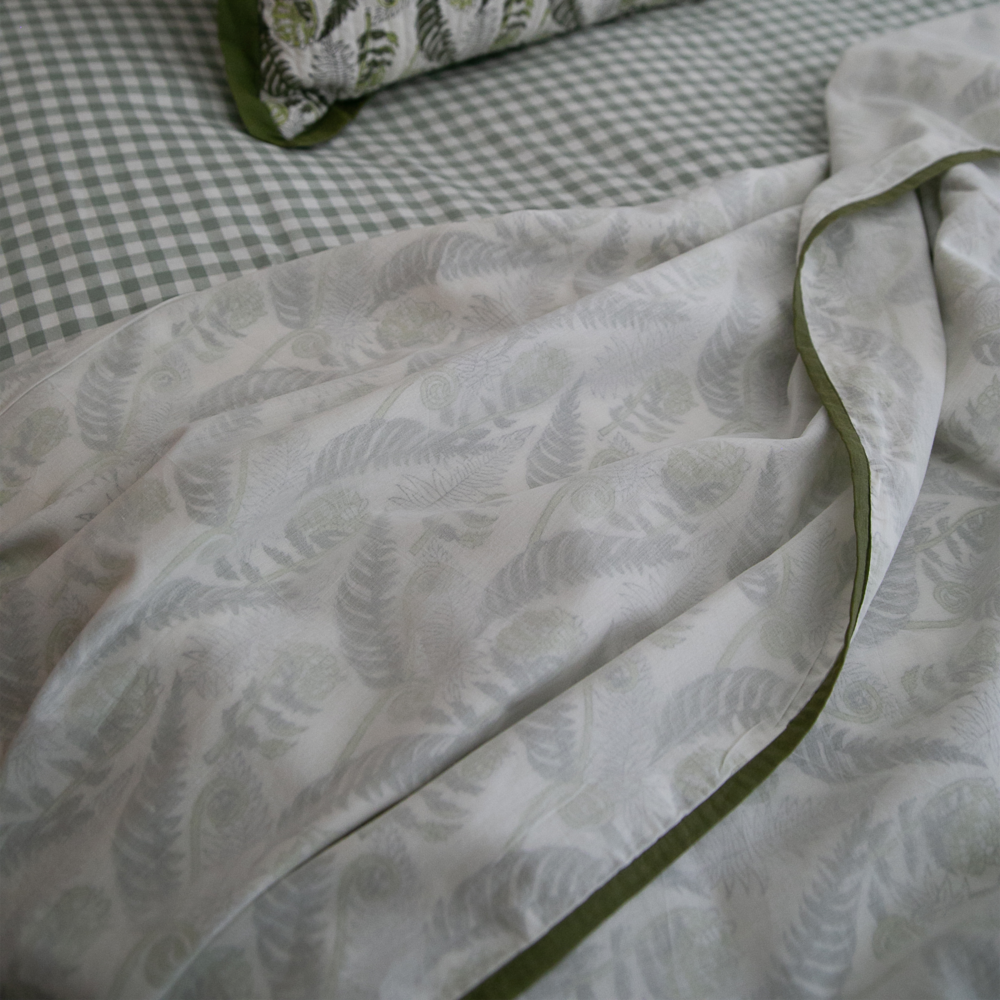 An Indian Dohar blanket on a bed