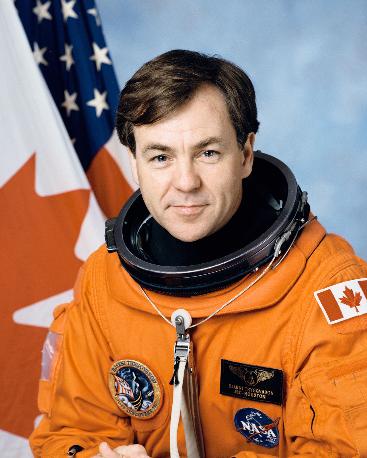 Official portrait of Canadian astronaut Bjarni Tryggvason.