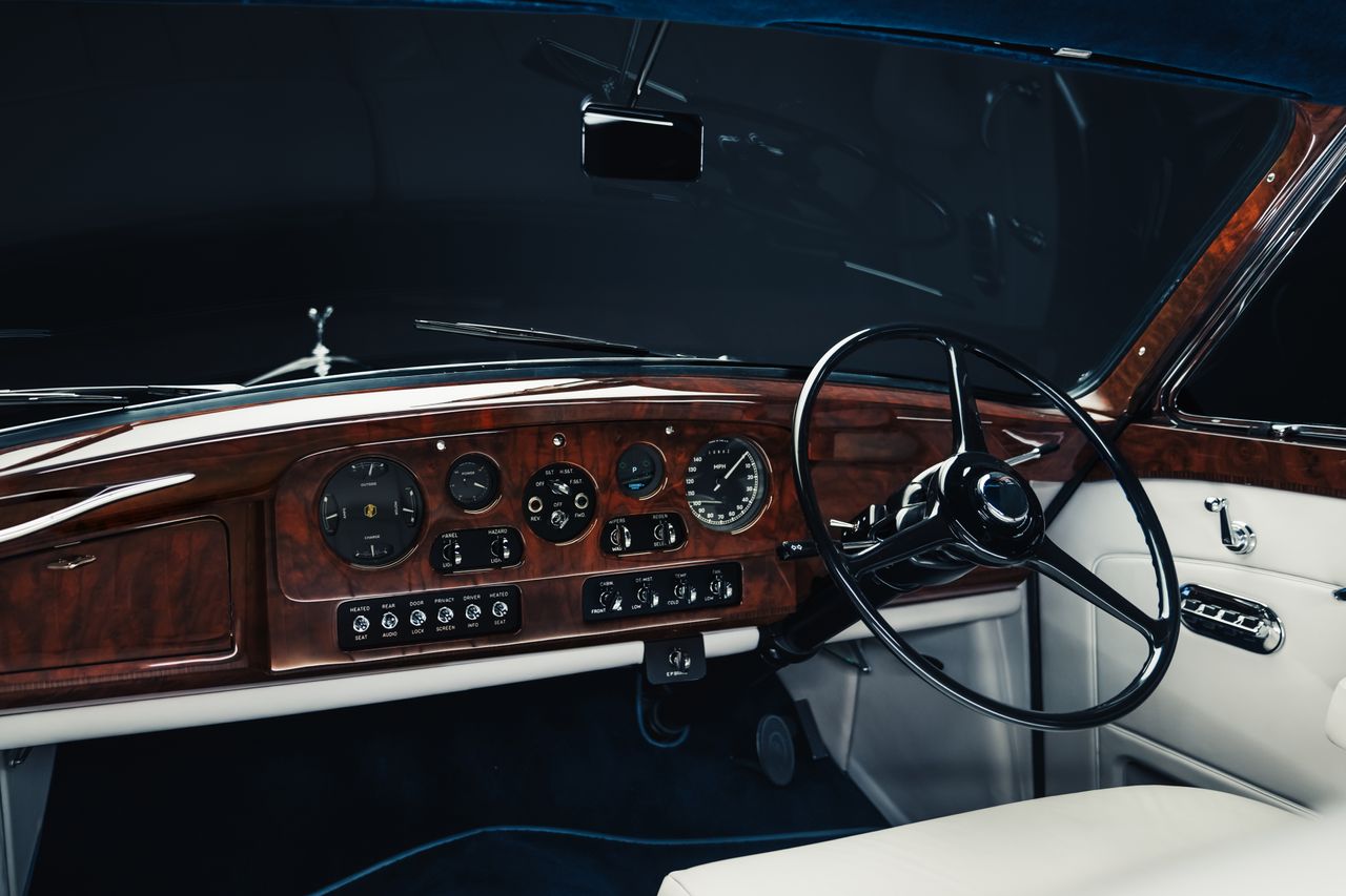 Images of the decadent Phantom V by Lunaz. It is a thing of high quality, looking very vintage with lots of walnut details and original coachwork