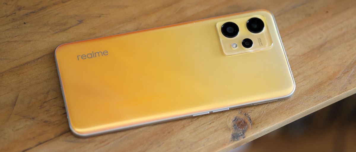 A photo of the Realme 9 smartphone