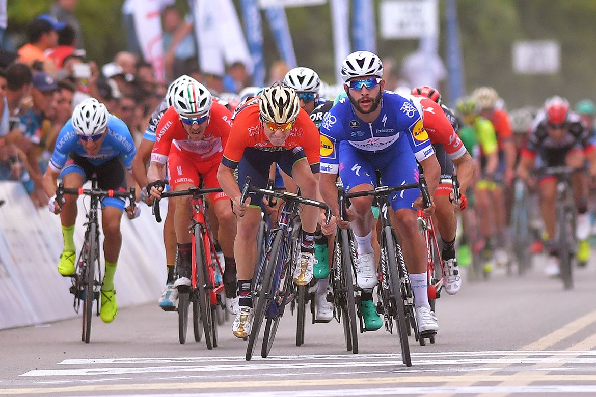 Fernando Gaviria (QuickStep Floors) about to raise his arms