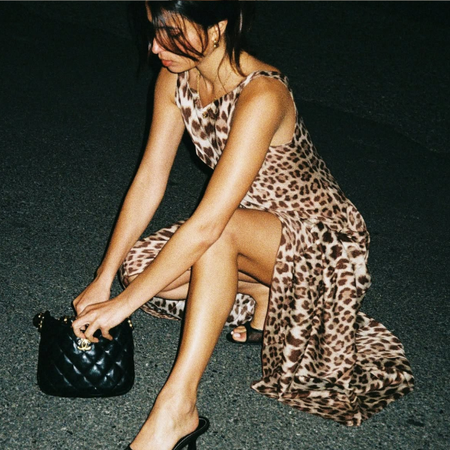 @tamaramory wears french girl summer dress outfit ideas