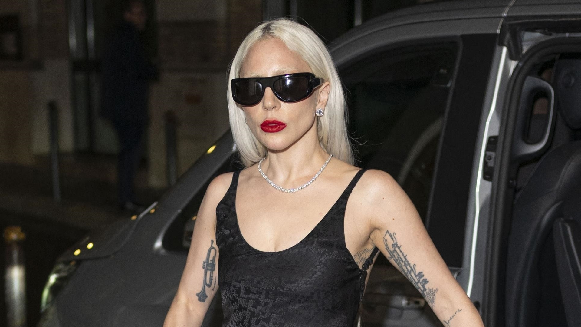 Lady Gaga wears an expensive diamond watch and carries a beat-up Hermes Kelly bag