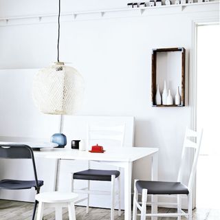 relaxed and informal white coastal dining room