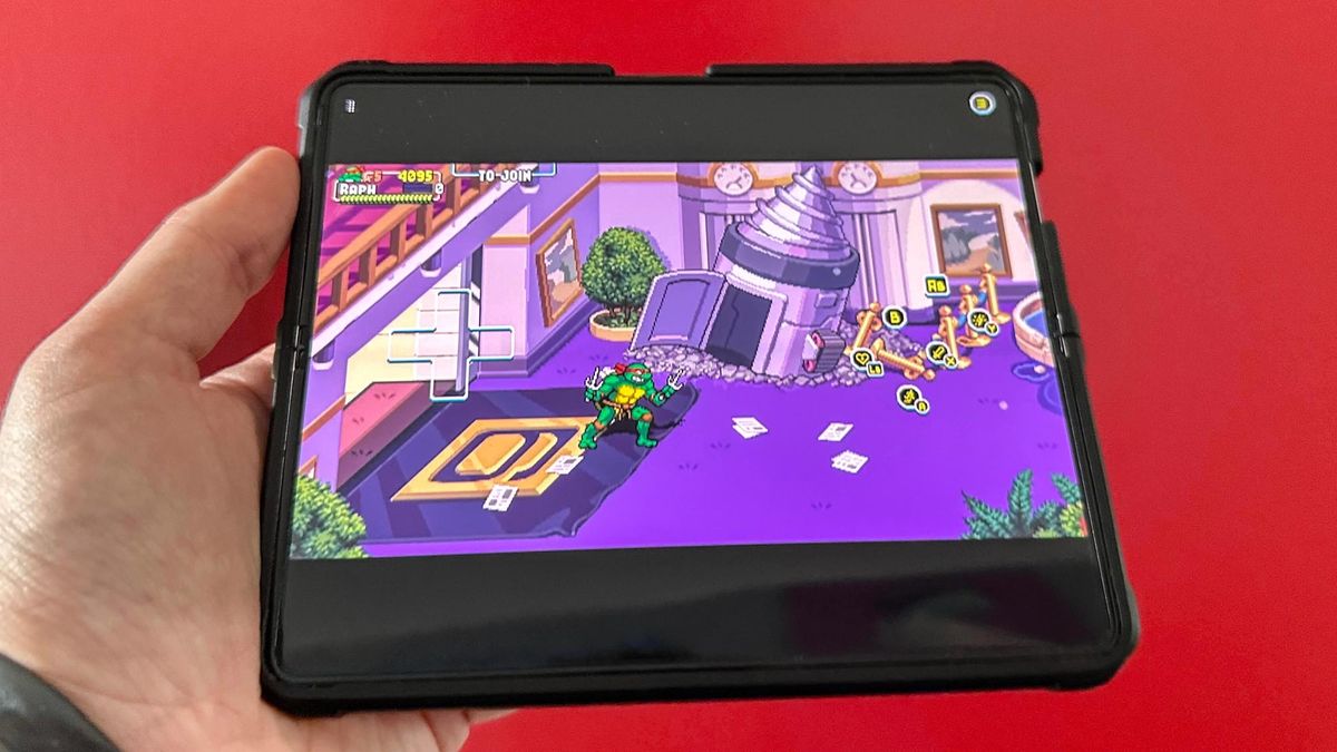 Galaxy Z Fold 5 playing TMNT on Game Pass