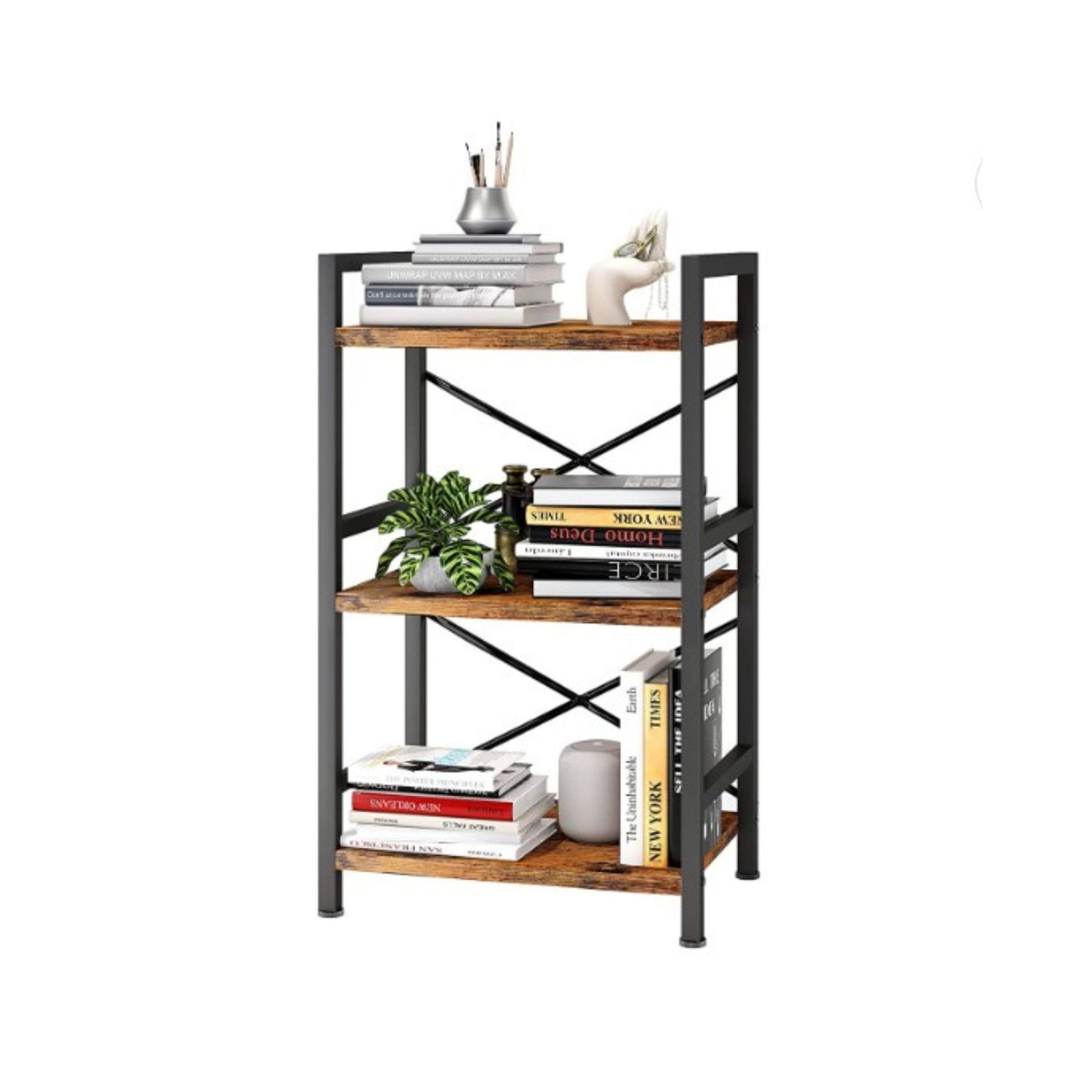 Rak buku kecil dengan buku dan tanaman di atasnya