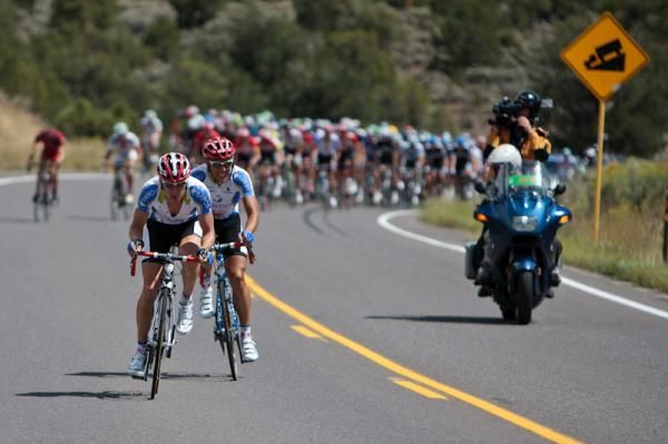 Team Type 1-Sanofi riders Vladimir Efimkin and Rubens Bertogliati escaped the peloton and will bridge to Janier Acevedo and Cristhian Montoya (Gobernacion de Antioquia) and Stefan Denifl (Leopard Trek) to form the day-long break.