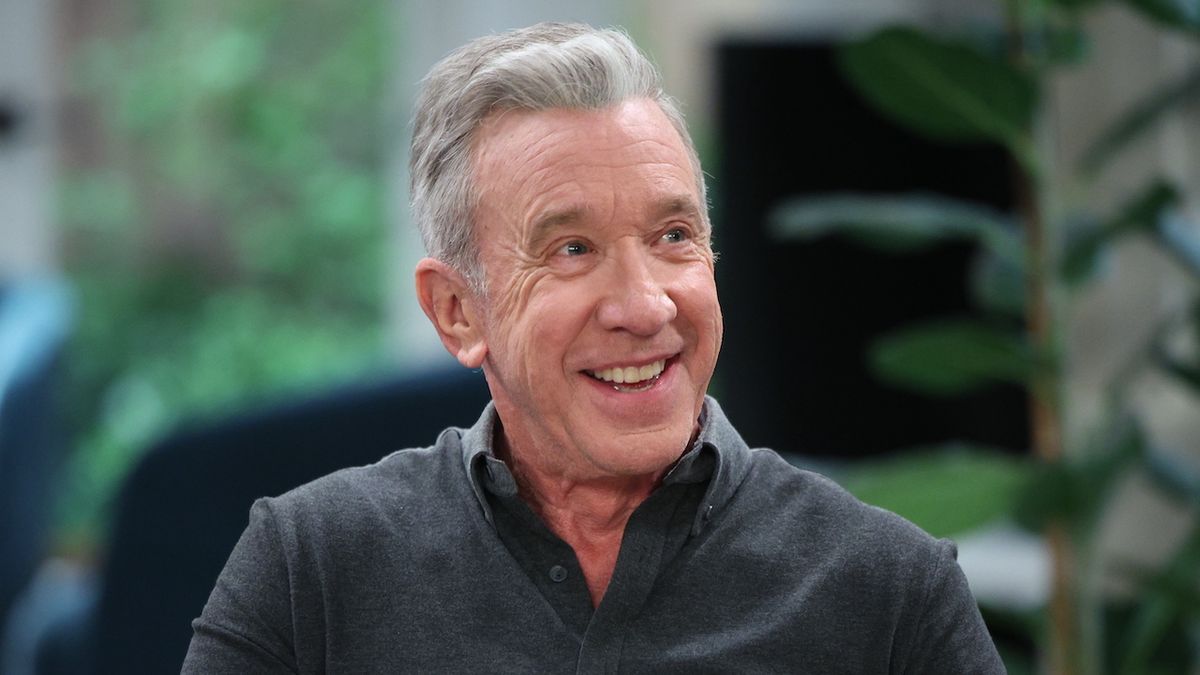 Tim Allen&#039;s Matt smiling in Shifting Gears premiere