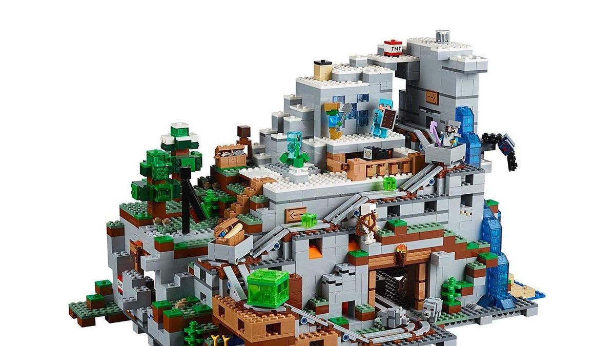 Save 50 on this huge Lego Minecraft set and give a 2 863 piece