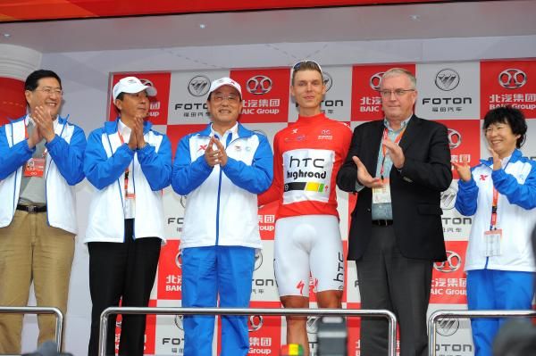 Pat McQuaid on the podium with Tony Martin (HTC-Highroad)