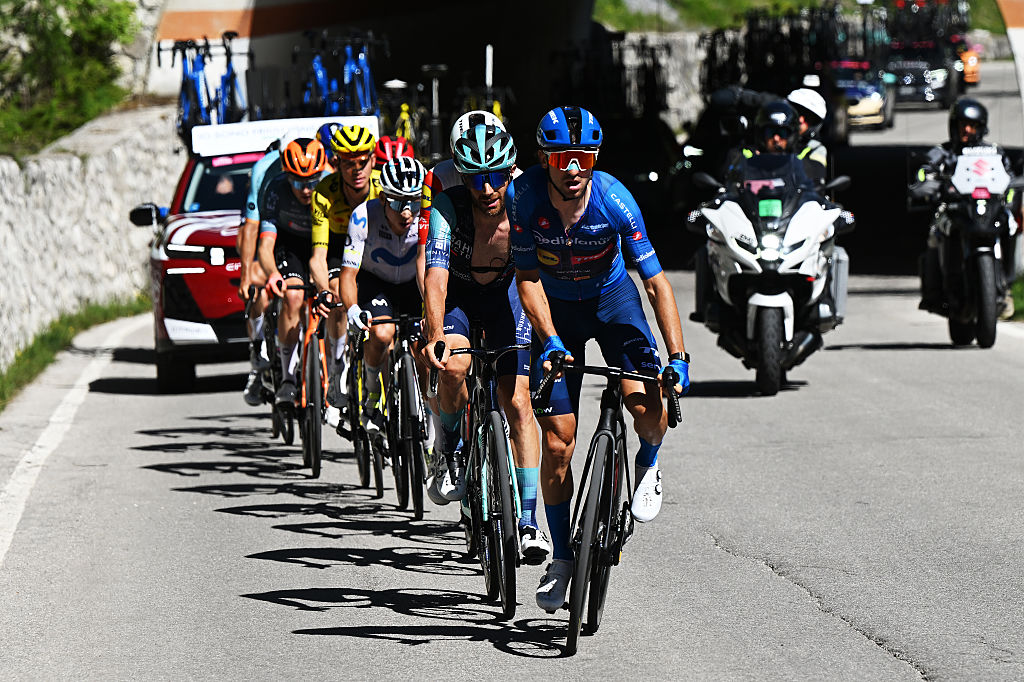 ALLEGHE, ITALY - MAY 29: (L-R) Damiano Caruso of Italy and Team Bahrain - Victorious and Giulio Ciccone of Italy and Team Lidl - Trek - Blue Mountain Jersey compete in the breakaway during the 109th Giro d&amp;amp;apos;Italia 2026, Stage 19 a 151km stage from Feltre to Alleghe - Piani di Pezze 1467m / #UCIWT / on May 29, 2026 in Alleghe, Italy. (Photo by Dario Belingheri/Getty Images)