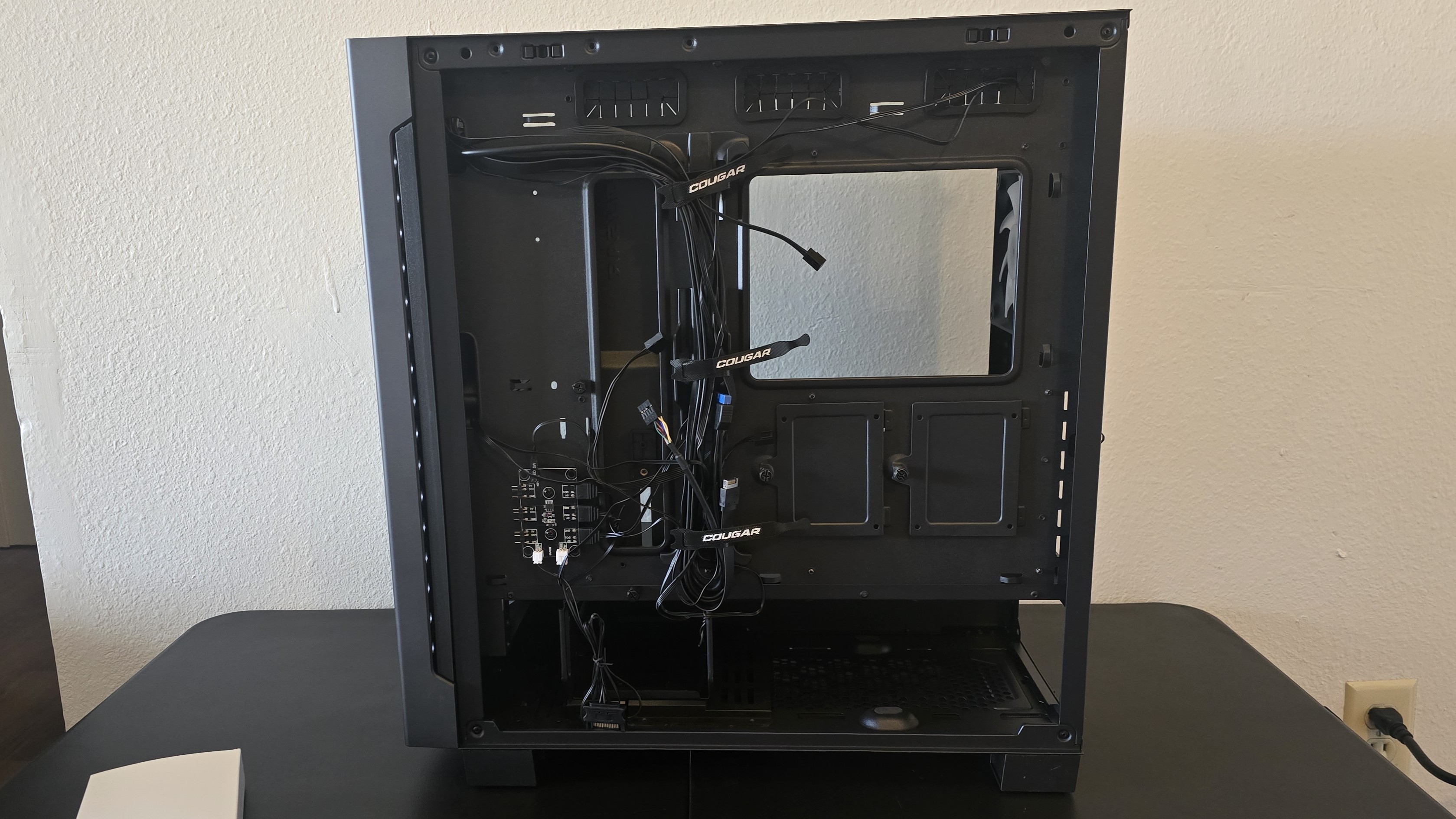 Cougar Airface Eco Case