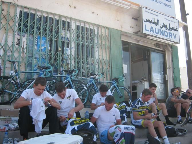 Vacansoleil-DCM Pro Cycling Team prepare for stage 2