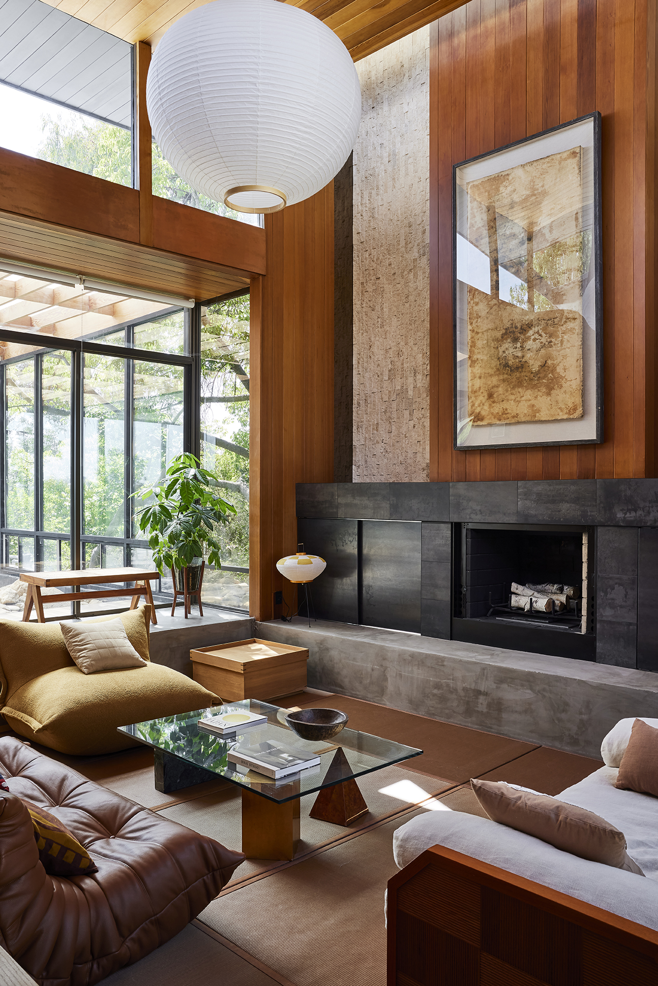 The sunken tatami lounge reinterprets a traditional Japanese gathering space, fostering moments of connection, contemplation, and everyday ritual.